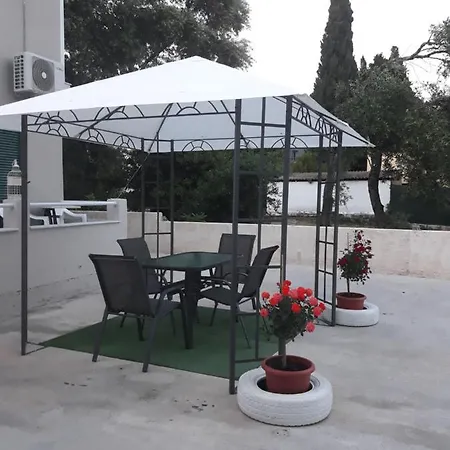 Vasilis Appartement *